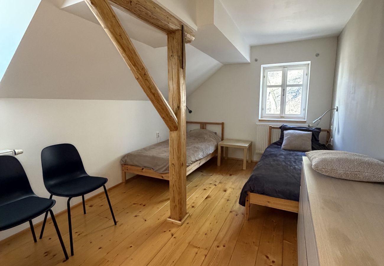 Villa in Mladé Buky - Villa mit Pool,  Skigebiete KJH348