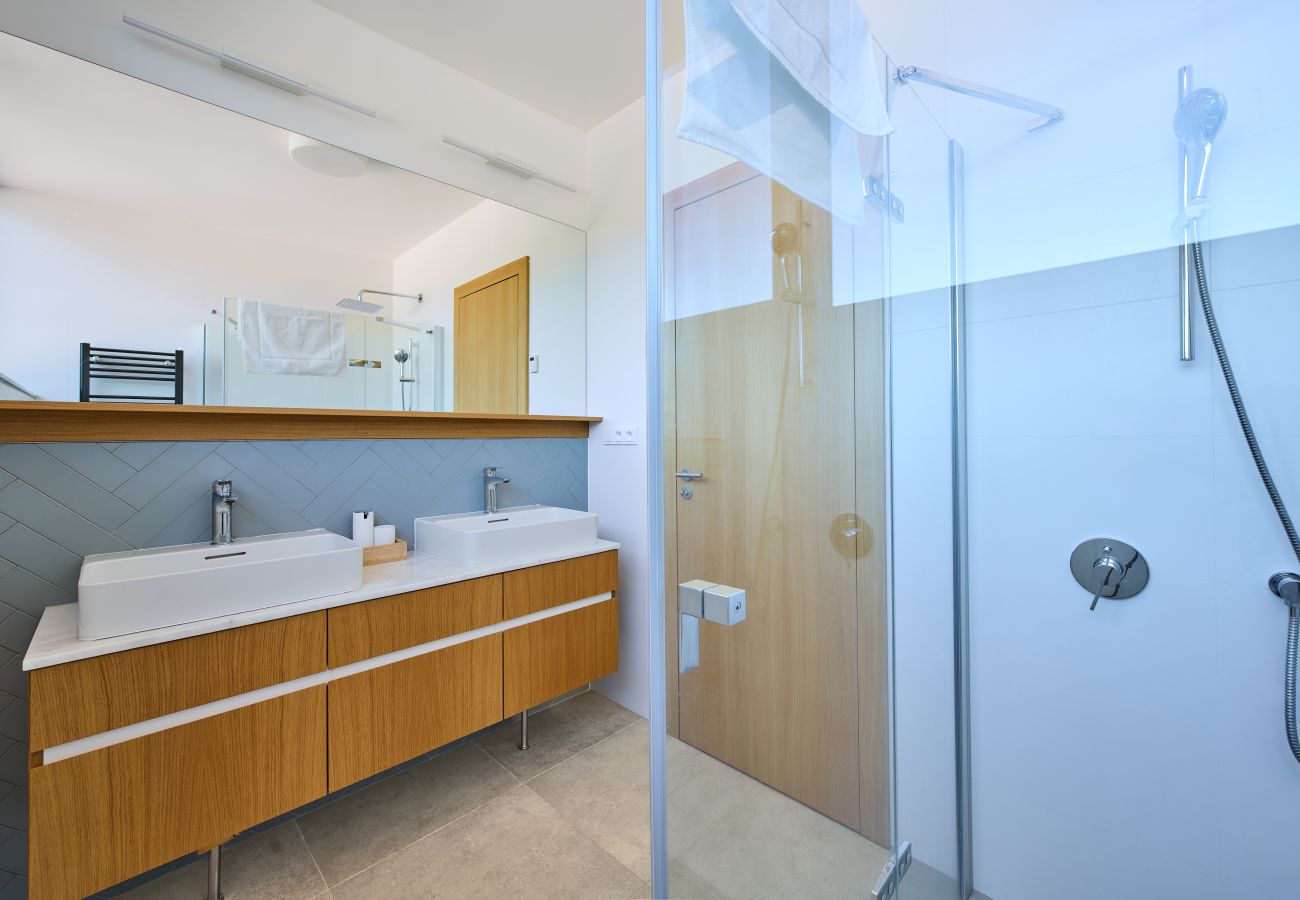 Ferienwohnung in Cerný Dul - Cerny Dul KCB045-B2