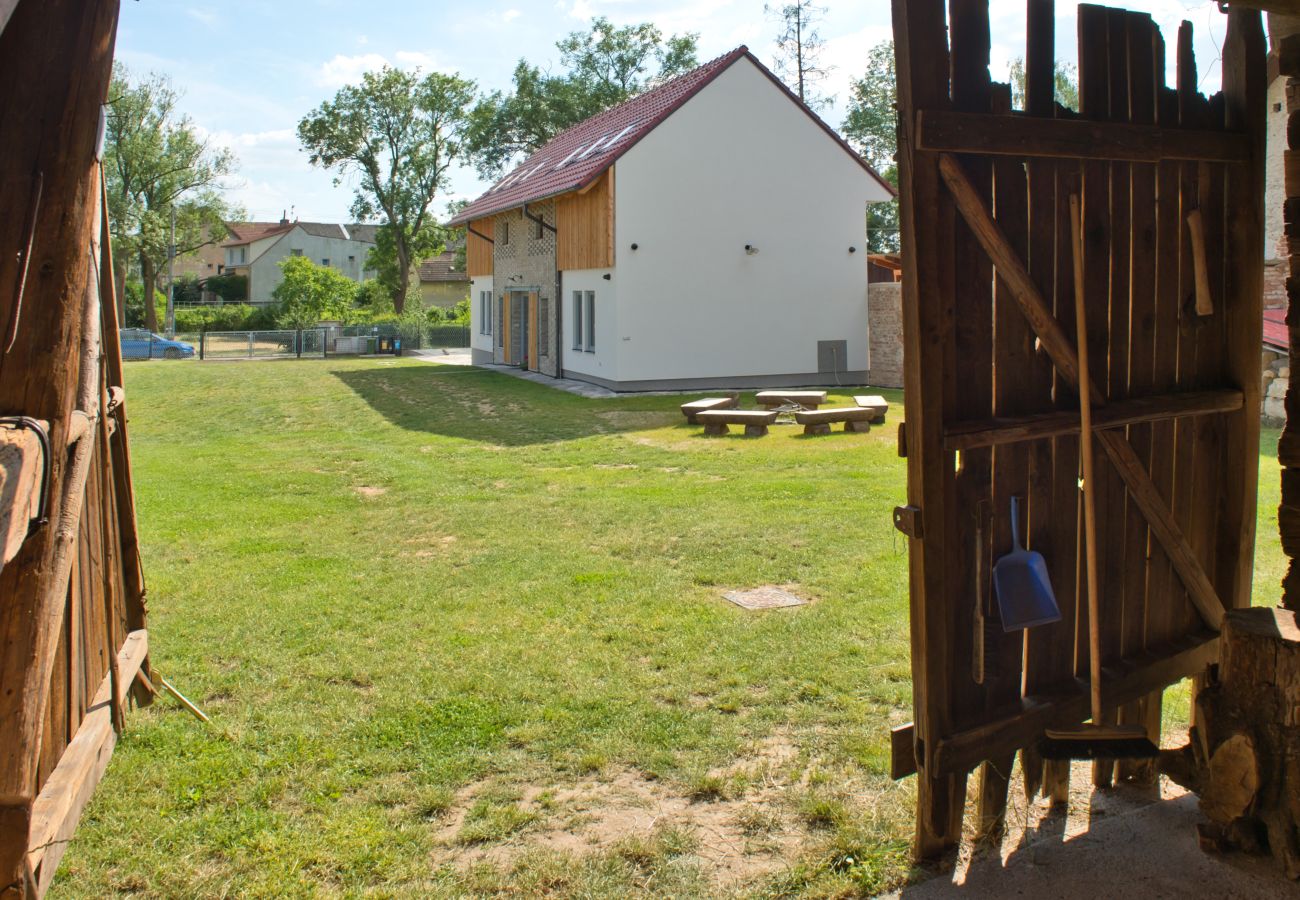 Villa in Mnichovo Hradište - Mnichovo Hradiste SVK405