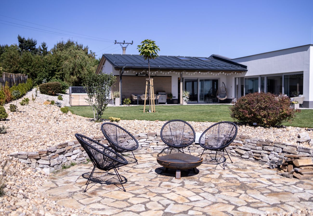 Villa in Žernov - Ceska Skalice HZK470